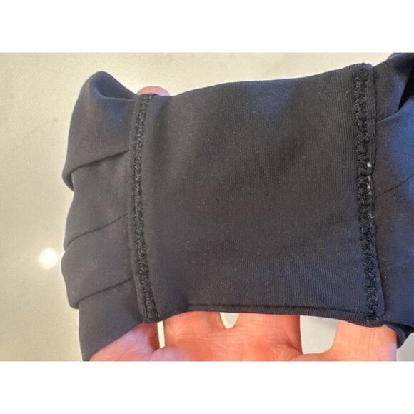 Lululemon Women’s Black Harmony Headband Twist Front Lightweight Gym Workout - Picture 4 of 4